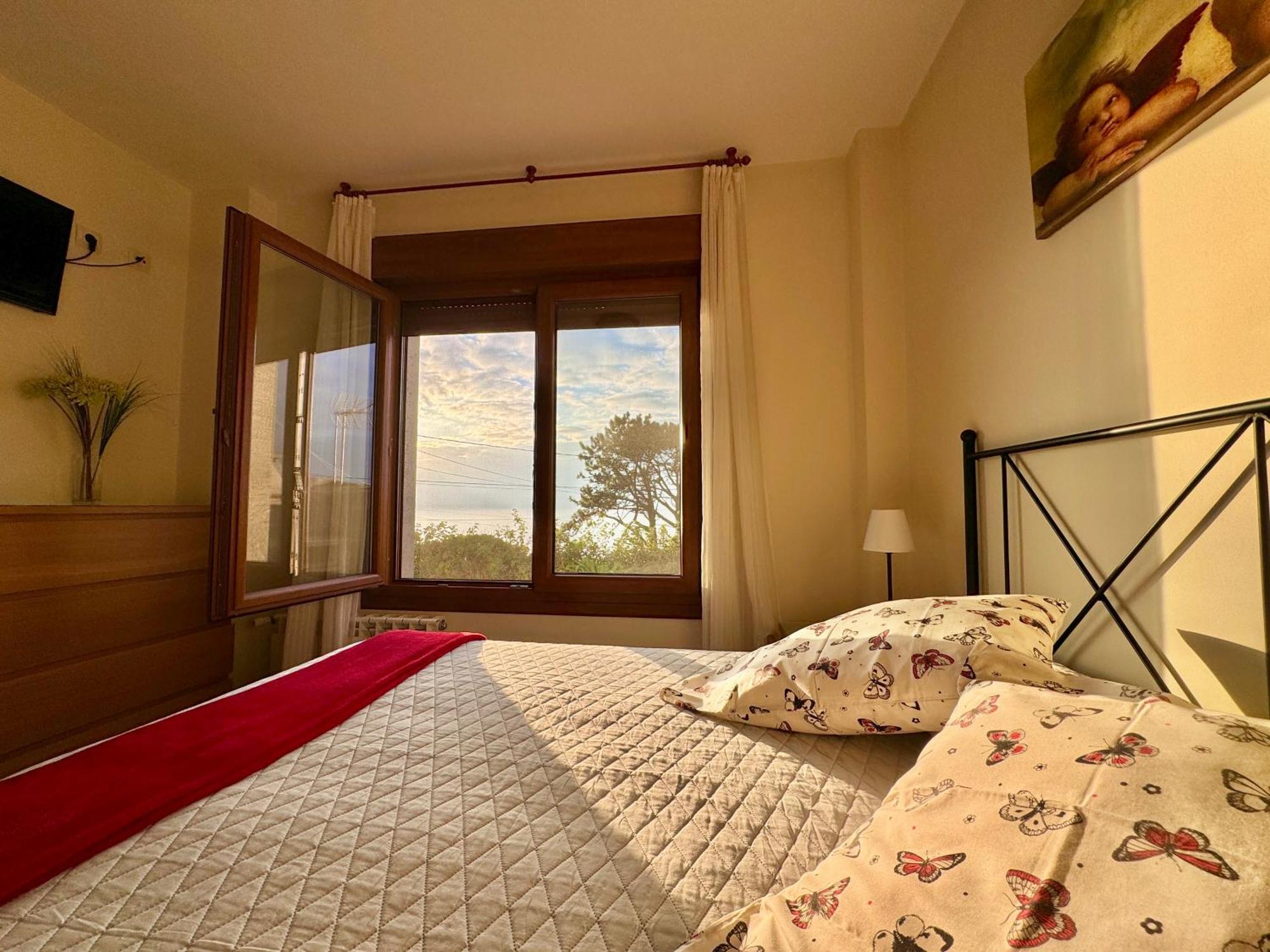 Rooms Peregrinos B Casa Alicia Rosal 外观 照片